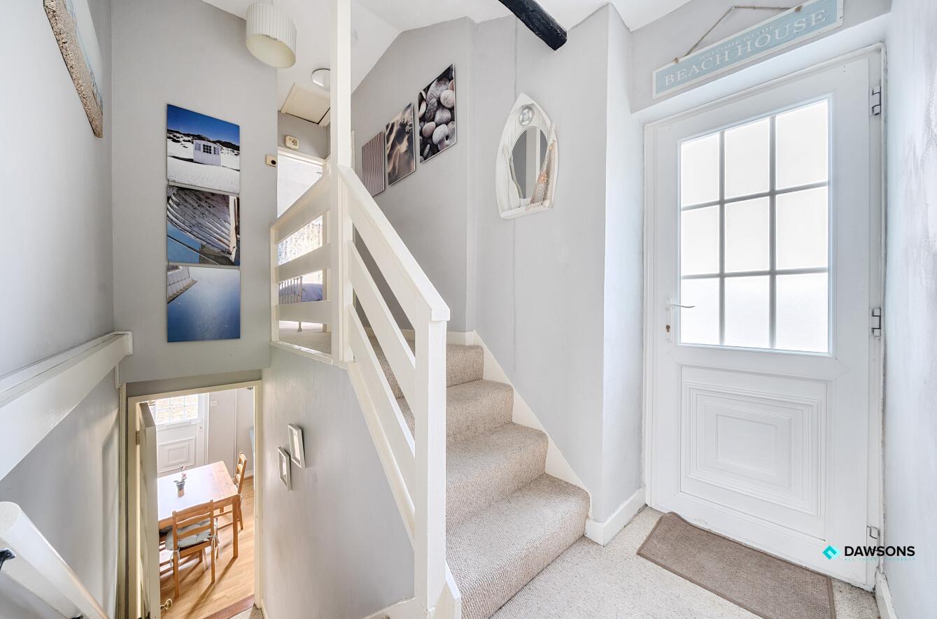 Village Lane, Mumbles, Swansea, SA3 4EB